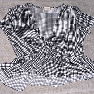 altrd state waist length, v neck, tie front top